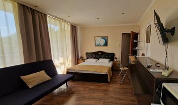 Фото номера Четырехместный номер «Комфорт» Гостиница Анастасия г. Туапсе 4