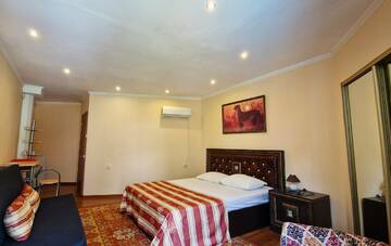 Фото номера Трехместный номер Гостиница Анастасия г. Туапсе 5