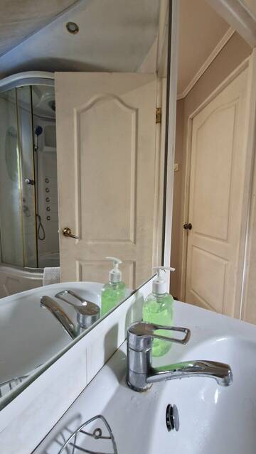 Фото номера Бюджетный двухместный номер с 1 кроватью Гостиница Анастасия г. Туапсе 7