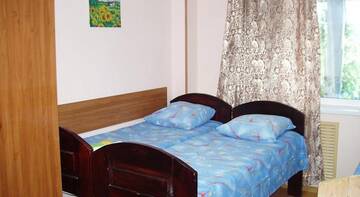 Фото номера Четырехместный номер эконом-класса Гостевой дом  Чайка г. Туапсе 2