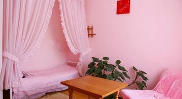 Фото номера Большой двухместный номер c 1 кроватью или 2 отдельными кроватями Гостиница on Vesennyaya 51 г. Туапсе 3