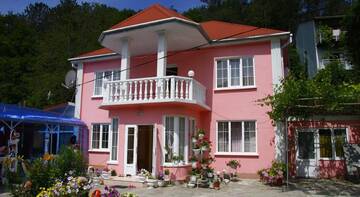 Фото Гостиница on Vesennyaya 51 г. Туапсе 2