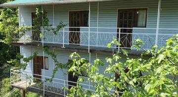 Фото Гостиница na Vesenney г. Туапсе 2