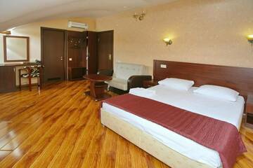 Фото номера Семейный номер-студия Гостиница Альта Виста г. Туапсе 4