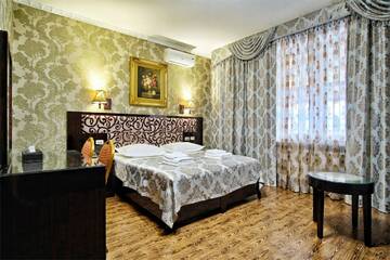 Фото номера Стандартный трехместный номер Гостиница Rosa Del Viento г. Туапсе 12